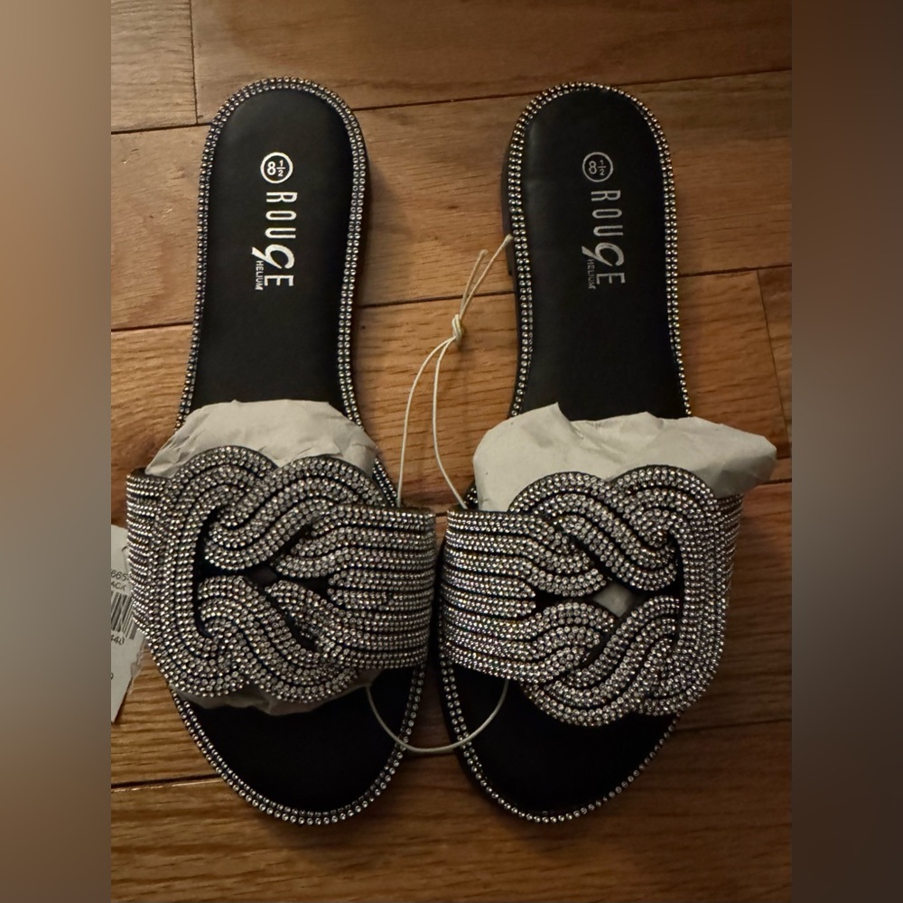 Black/Silver Bling women’s flat sandals NWT